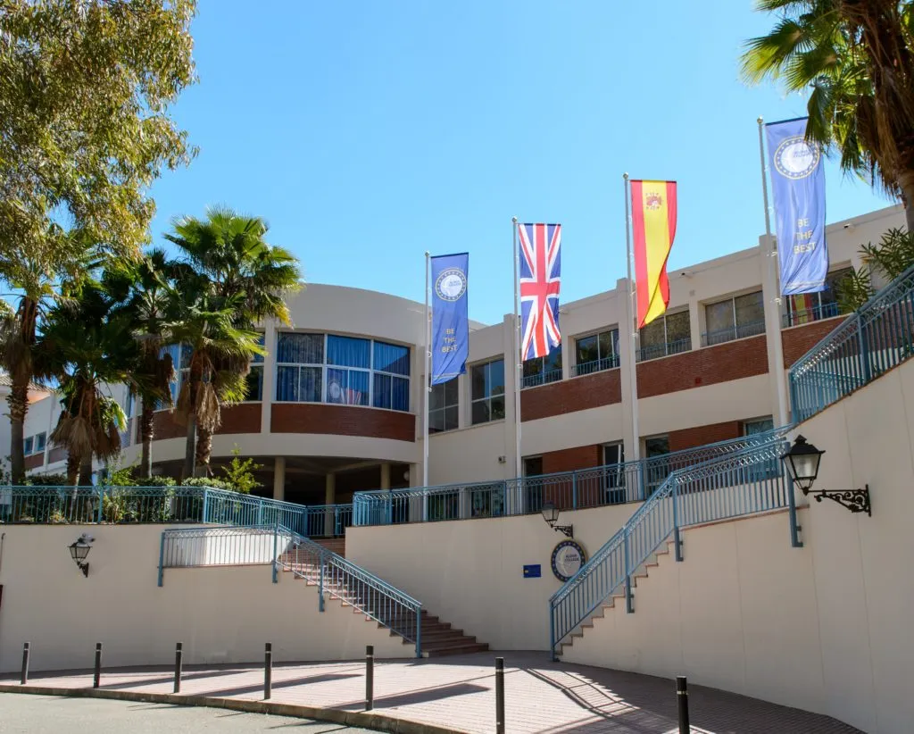 Aloha College Marbella how to