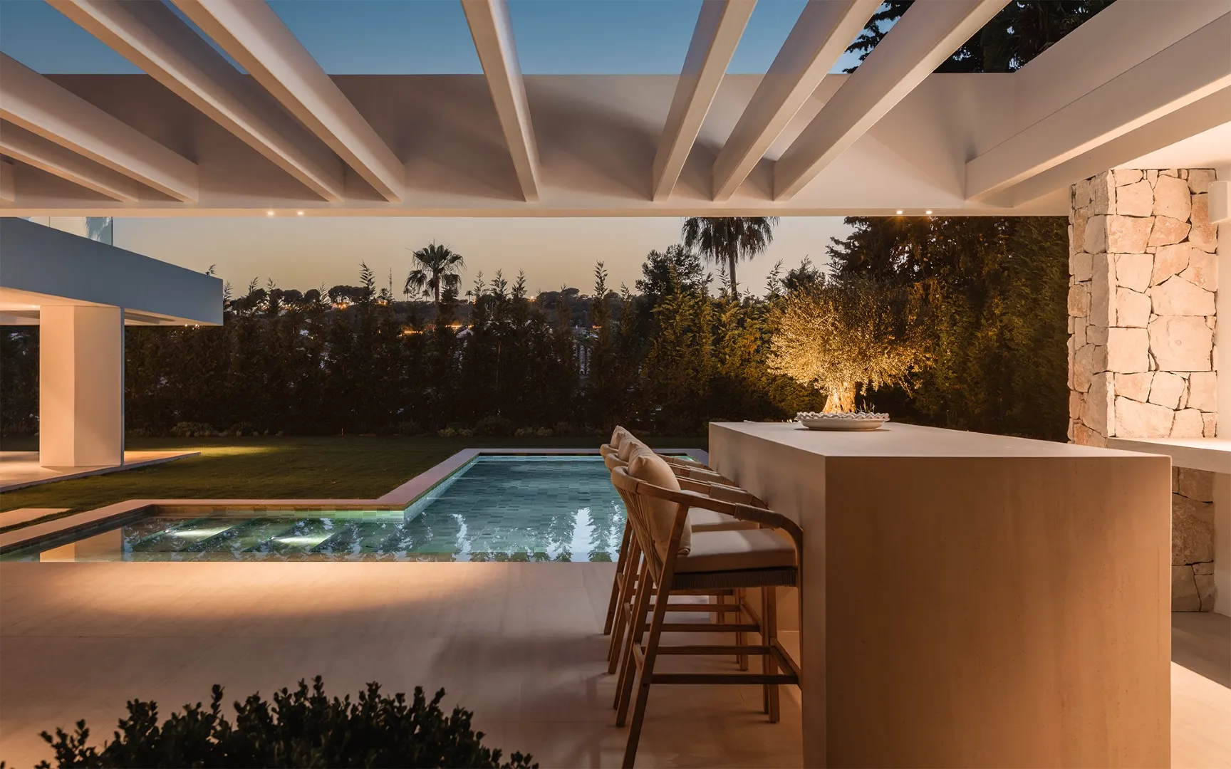 Buy Stunning Luxury Villa for Sale in Marbella Golf Banus