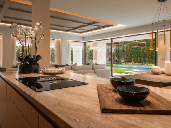 Buy Stunning Luxury Villa for Sale in Marbella Golf Banus