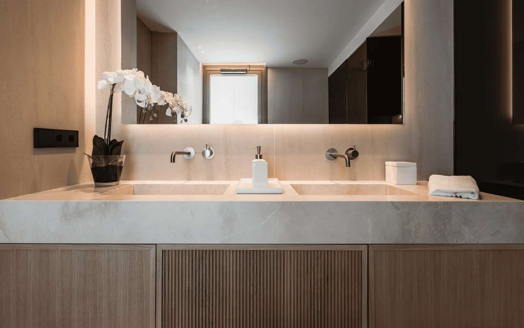 Buy Stunning Luxury Villa for Sale in Marbella Golf Banus