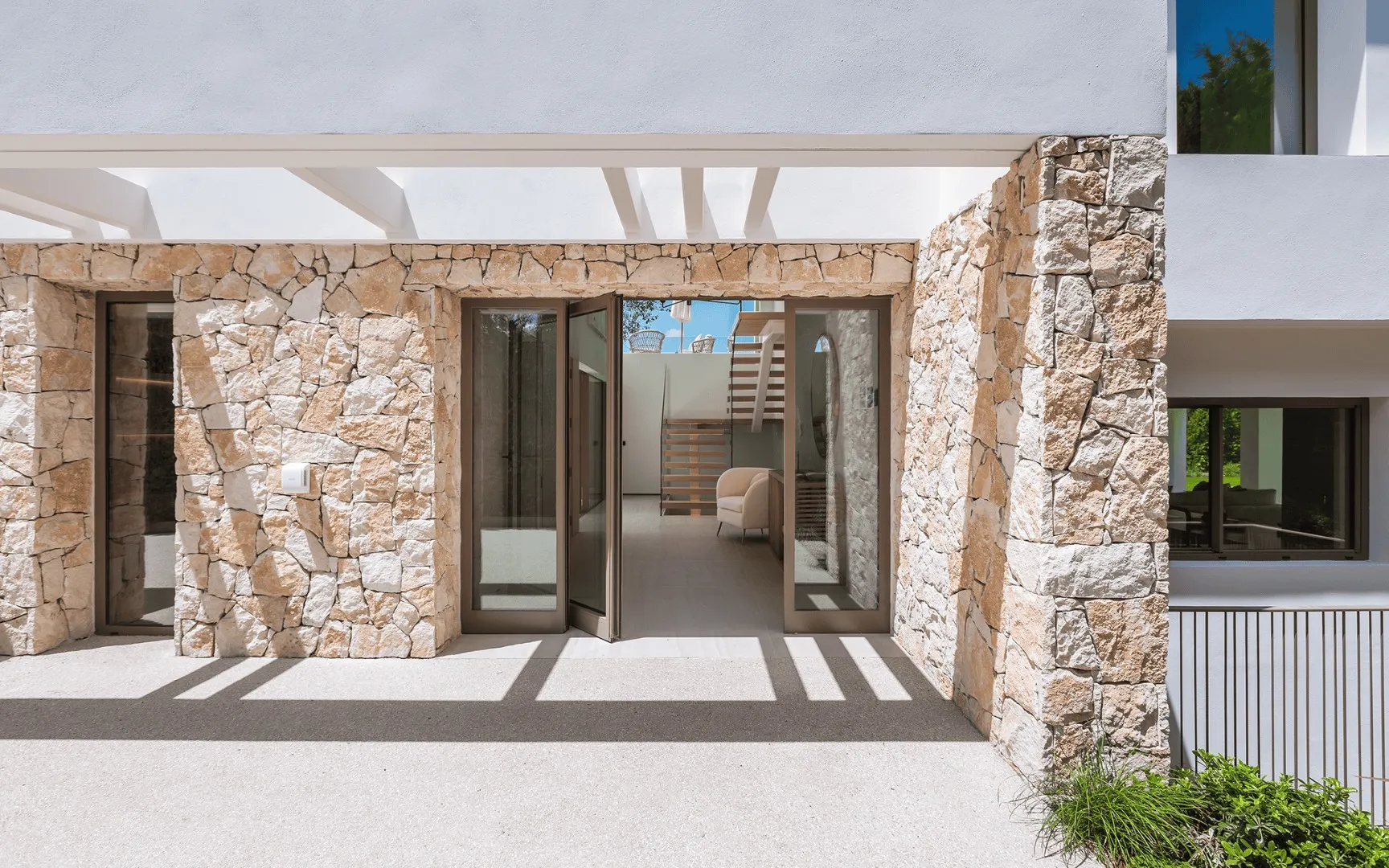 Buy Stunning Luxury Villa for Sale in Marbella Golf Banus