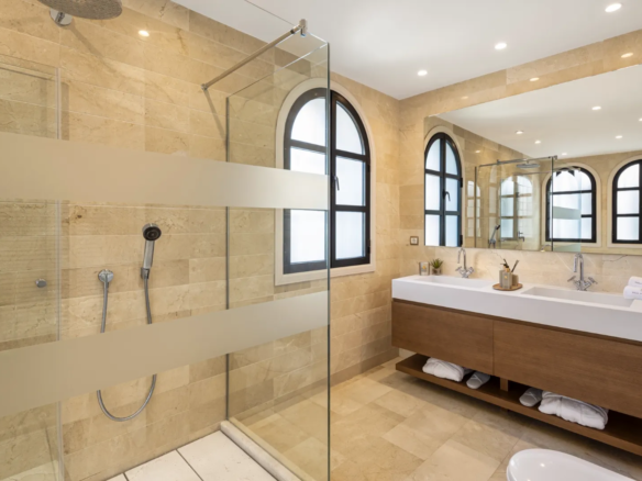 How to Buy Villa in Marbella 2025 Alhambra Palace Aloha Golf Nueva Andalucia