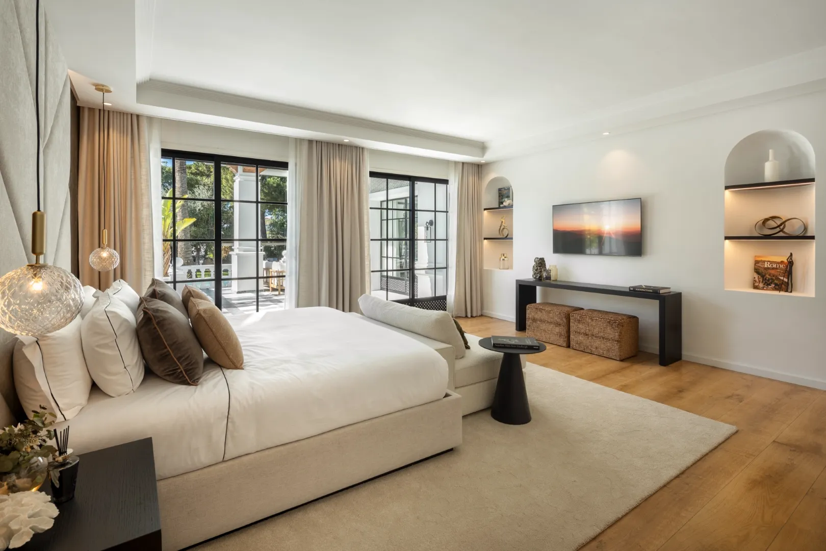 How to Buy Villa in Marbella 2025 Alhambra Palace Aloha Golf Nueva Andalucia