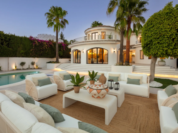 Marbella Buy Villa Nueva Andalucia Modern