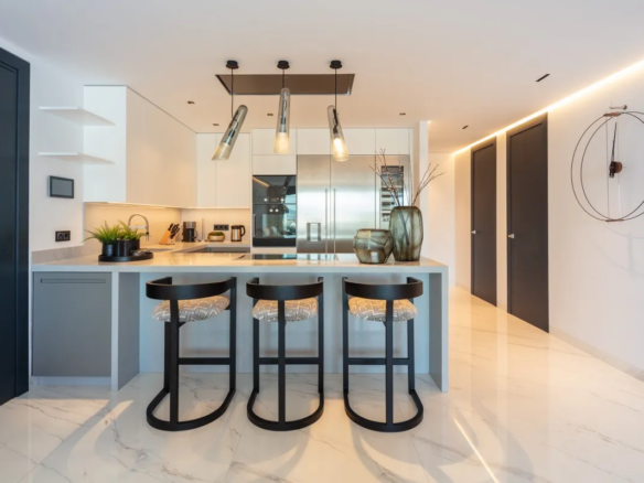 How to Buy Puerto Banus Apartment Sea Frontline Port 2025 Modern renewed luxury