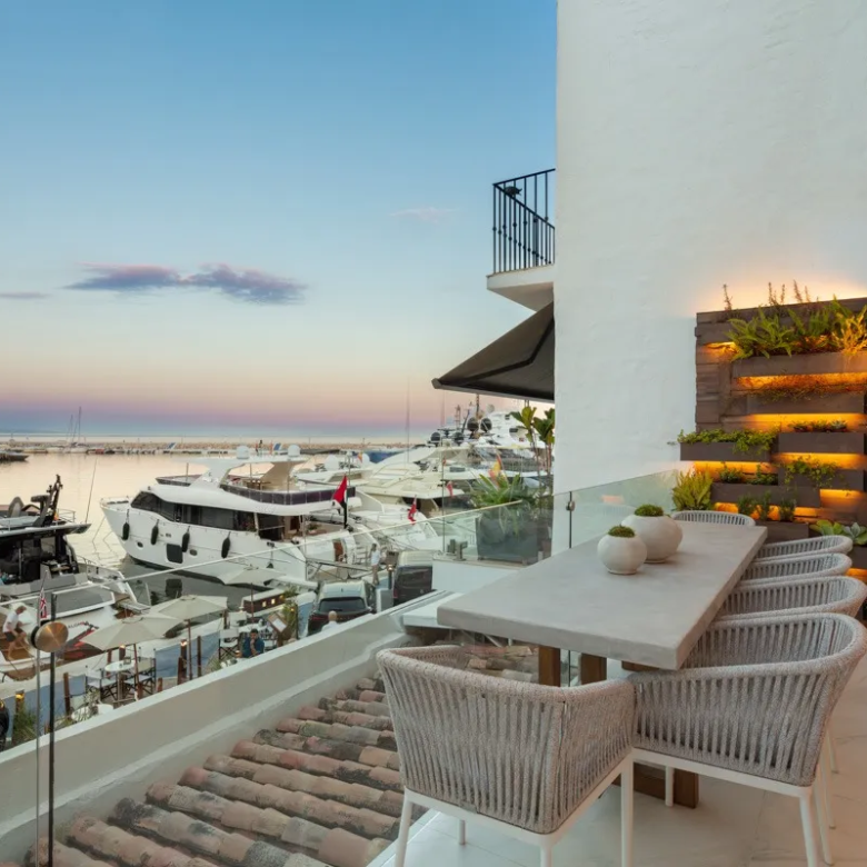 How to Buy Puerto Banus Apartment Sea Frontline Port 2025 Modern renewed luxury