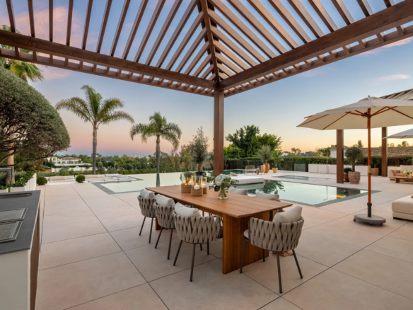 How to Buy a Marbella Modern Villa in 2025 Real Estate Agency Agent