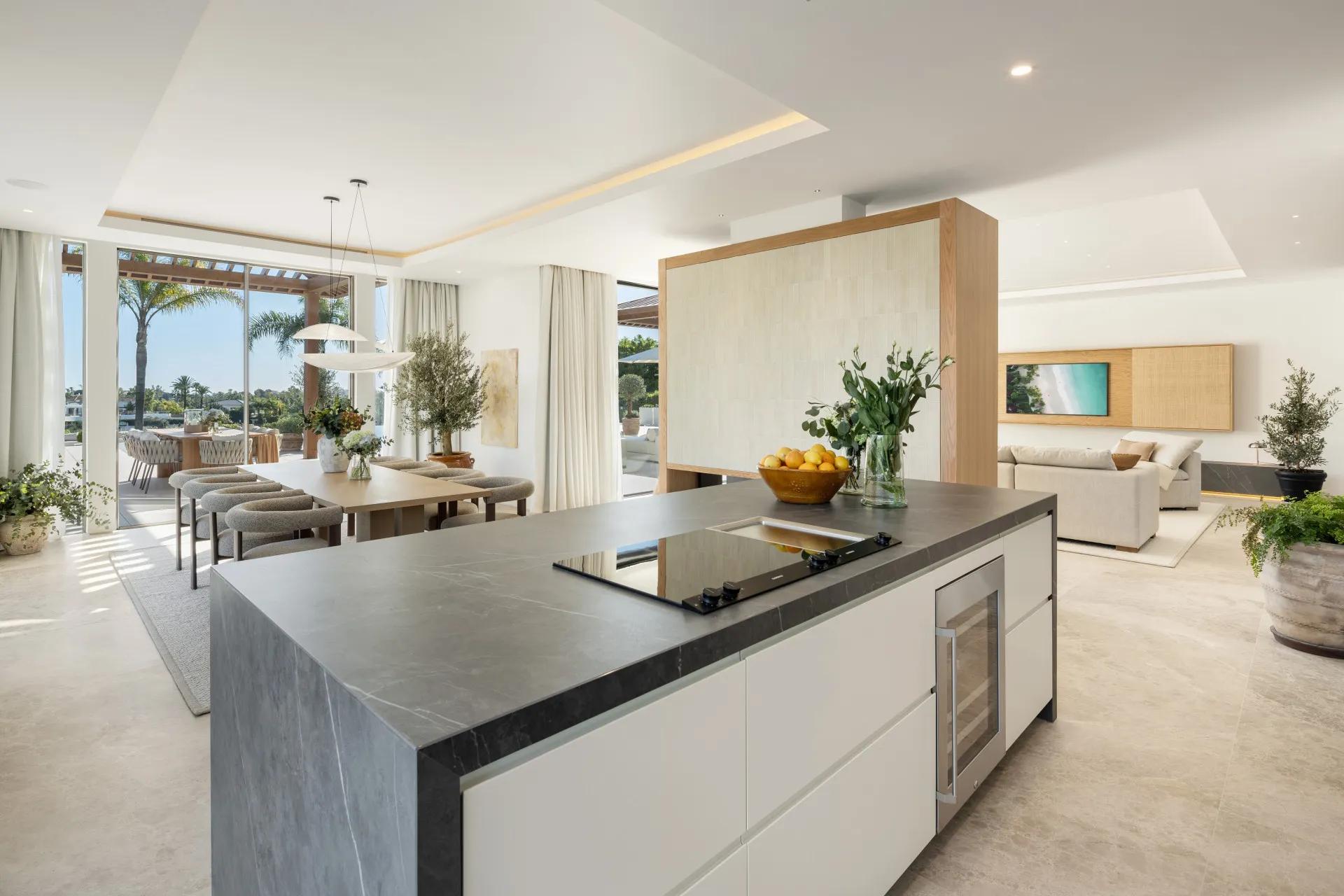 How to Buy a Marbella Modern Villa in 2025 Real Estate Agency Agent