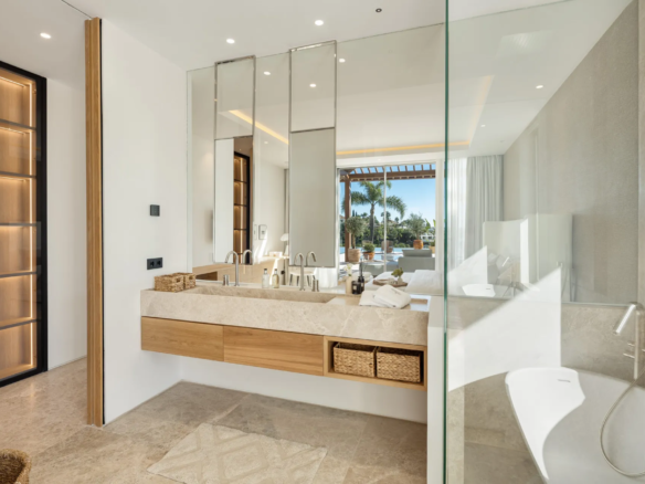 How to Buy a Marbella Modern Villa in 2025 Real Estate Agency Agent