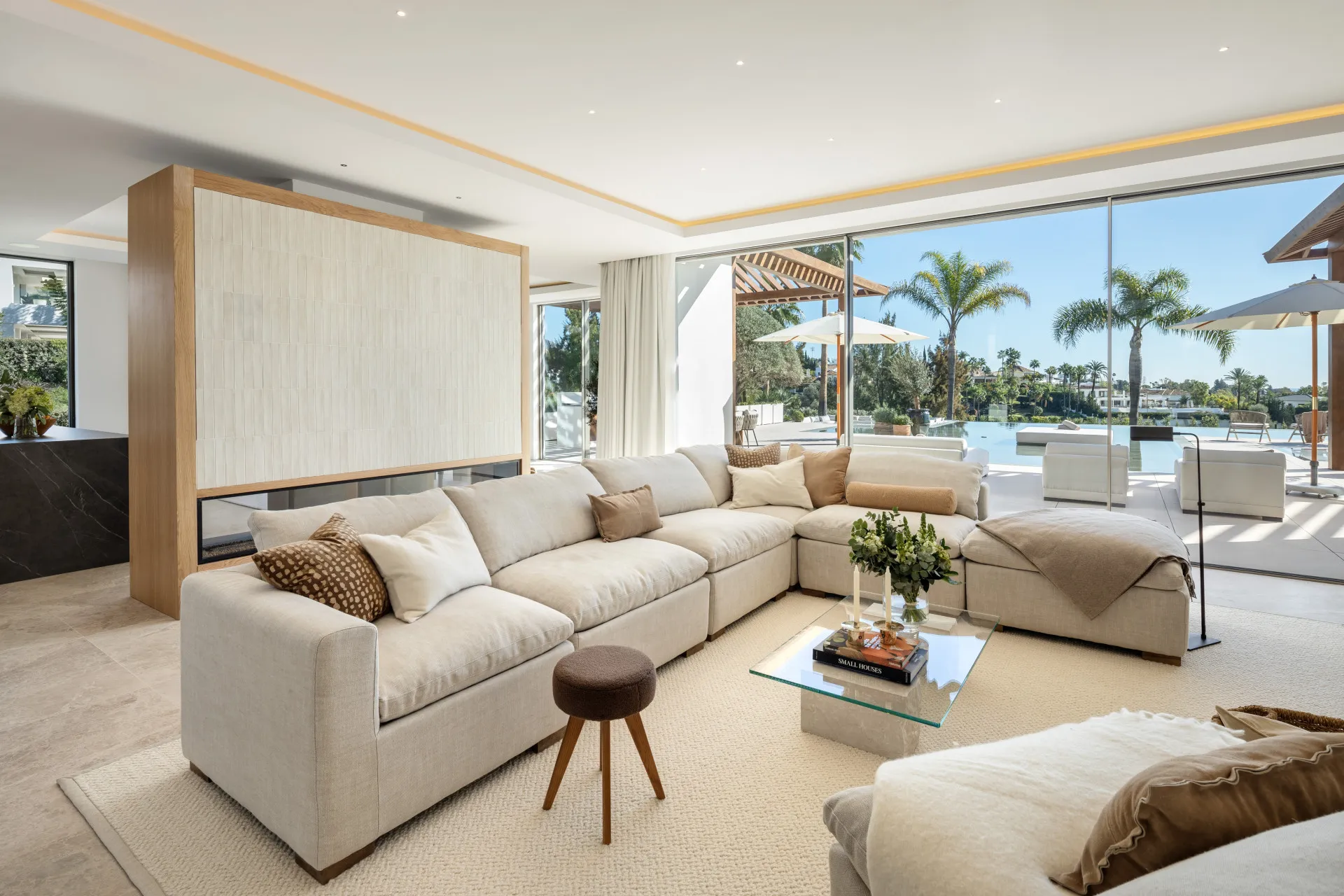 How to Buy a Marbella Modern Villa in 2025 Real Estate Agency Agent