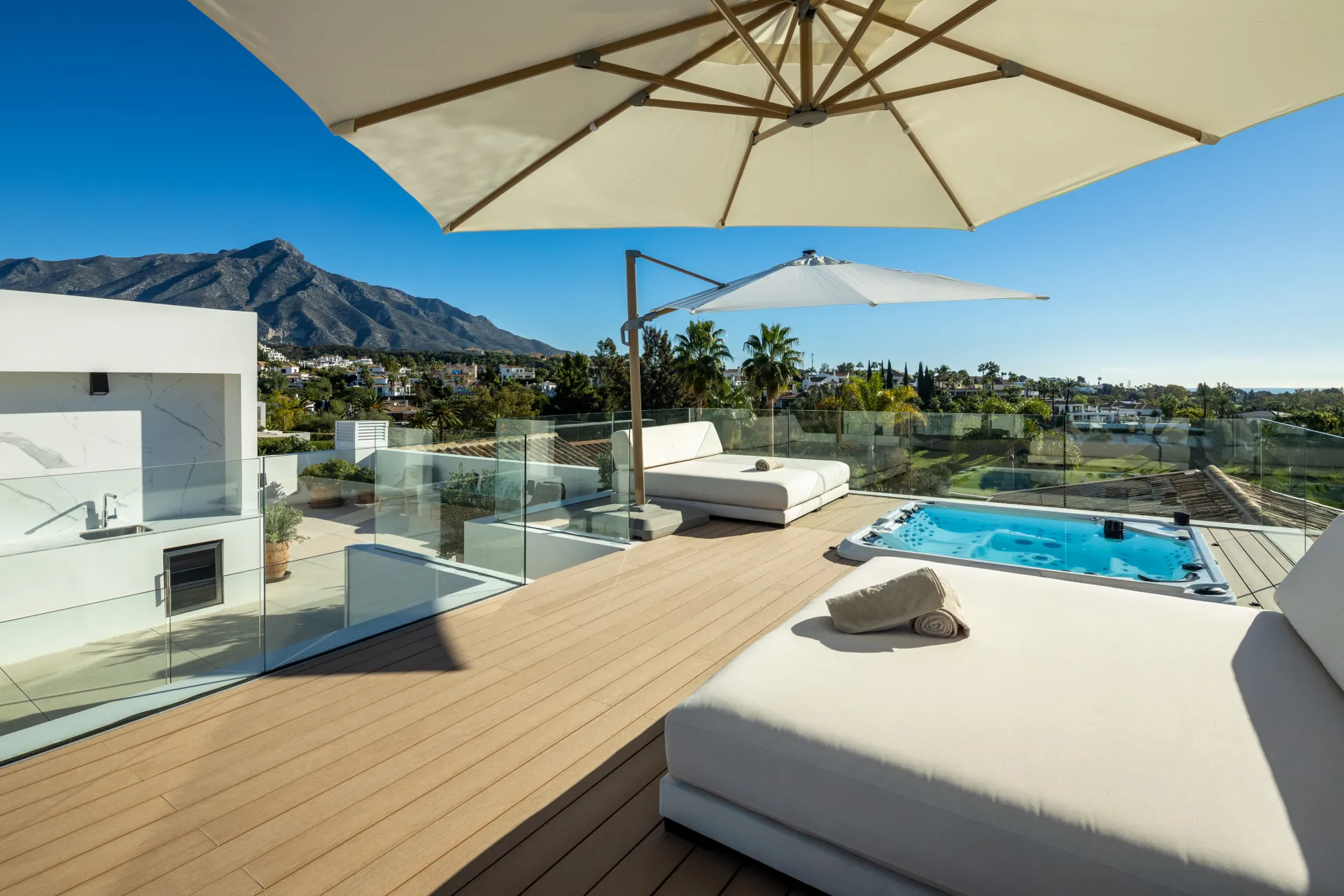 How to Buy a Marbella Modern Villa in 2025 Real Estate Agency Agent