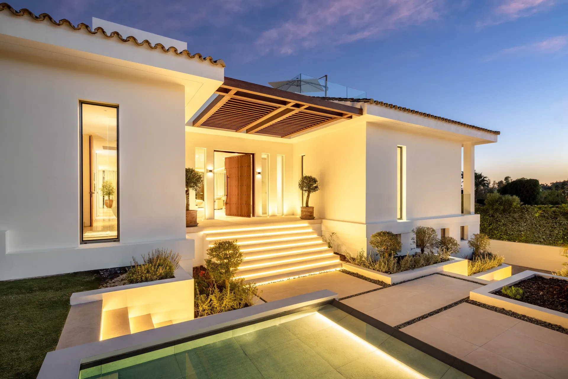 How to Buy a Marbella Modern Villa in 2025 Real Estate Agency Agent