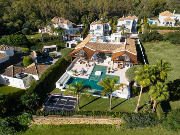 How to Buy a Marbella Modern Villa in 2025 Real Estate Agency Agent