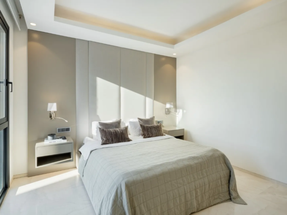 buy villa in Spain Marbella Puente Romano Altos Modern Beach