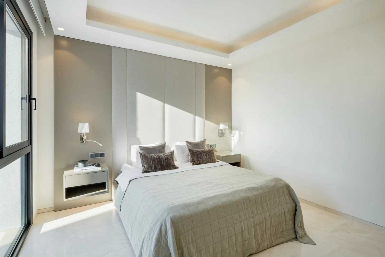 buy villa in Spain Marbella Puente Romano Altos Modern Beach