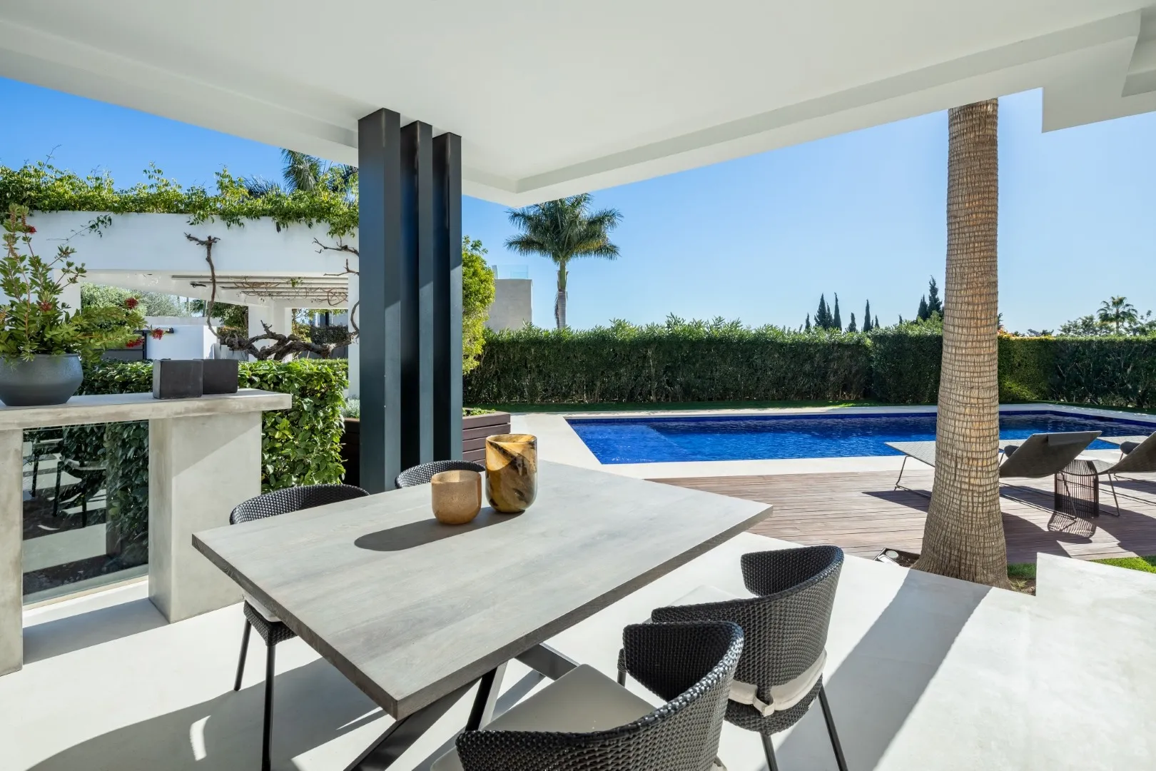 buy villa in Spain Marbella Puente Romano Altos Modern Beach