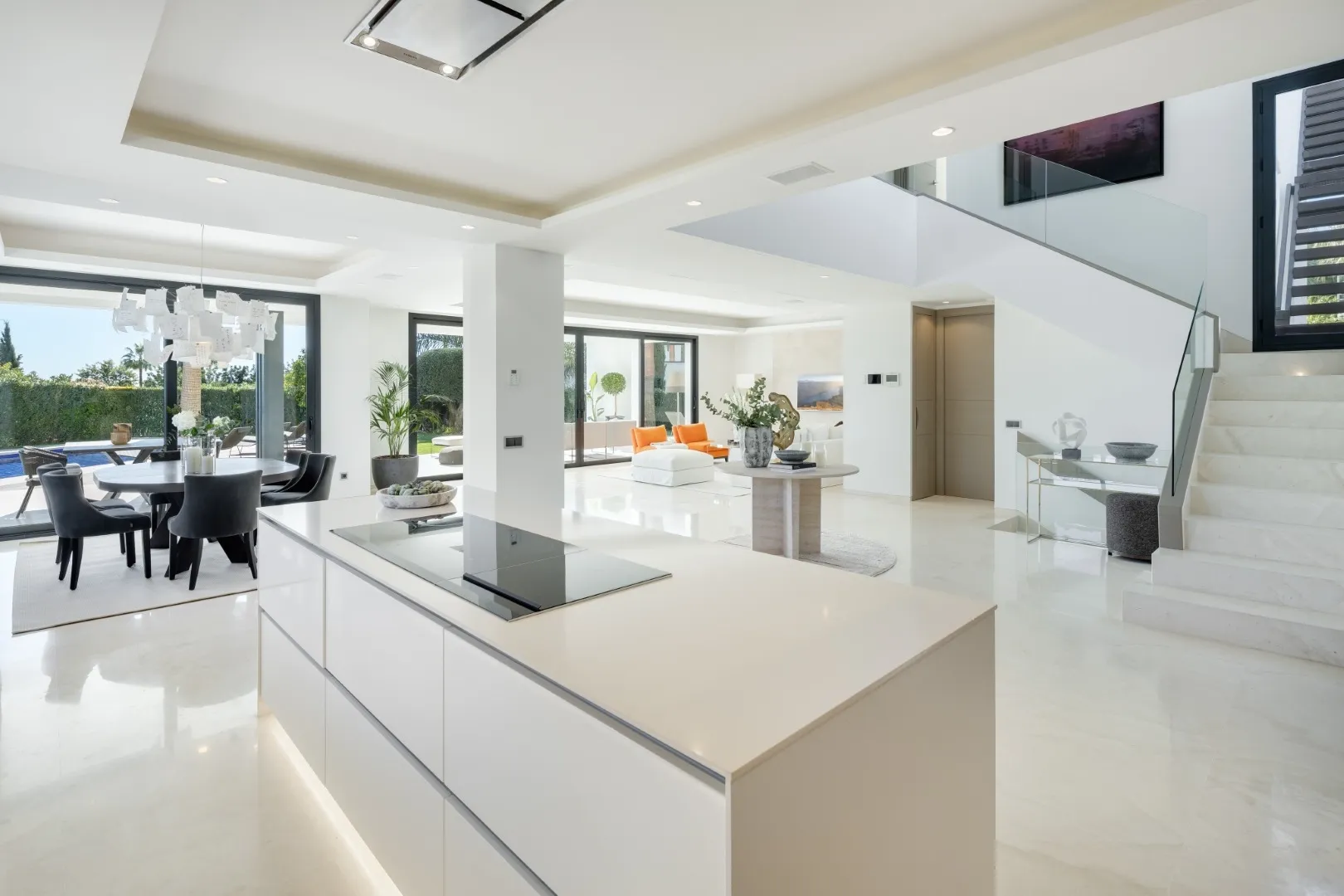 buy villa in Spain Marbella Puente Romano Altos Modern Beach