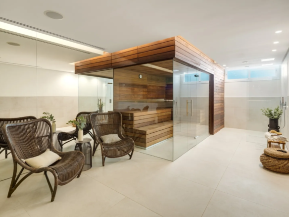 buy villa in Spain Marbella Puente Romano Altos Modern Beach