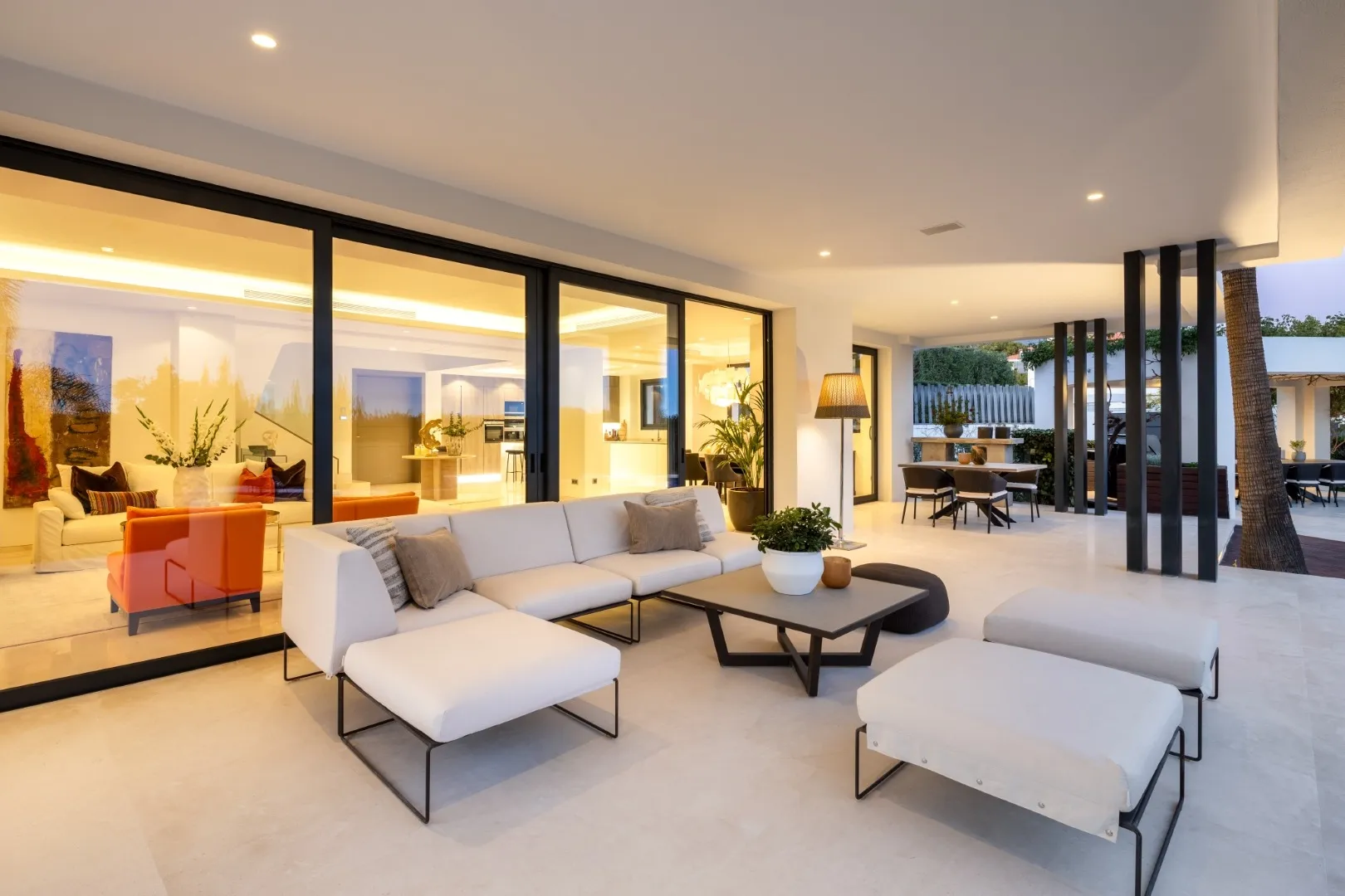 buy villa in Spain Marbella Puente Romano Altos Modern Beach