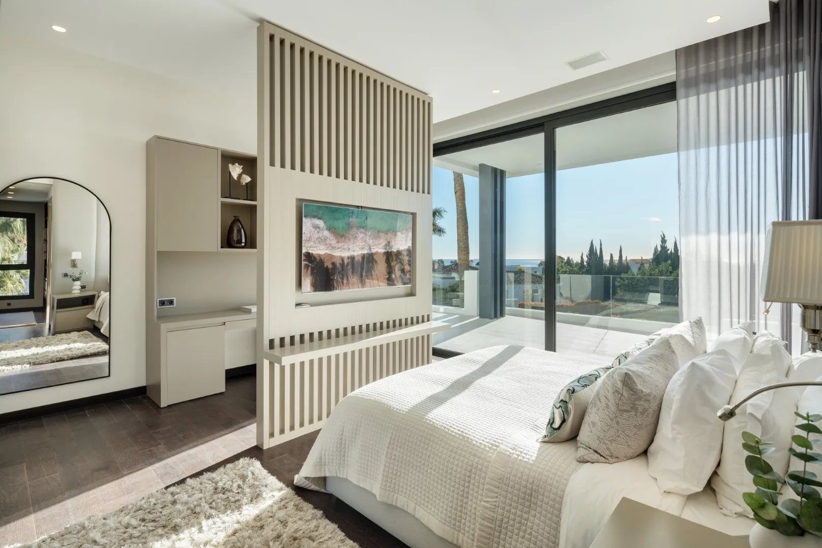 buy villa in Spain Marbella Puente Romano Altos Modern Beach