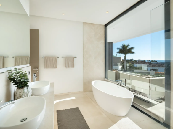 buy villa in Spain Marbella Puente Romano Altos Modern Beach