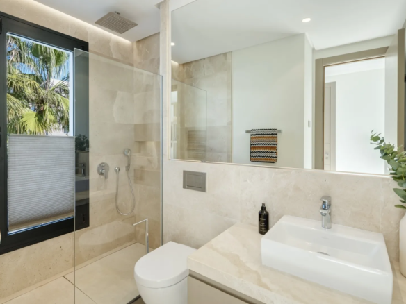 buy villa in Spain Marbella Puente Romano Altos Modern Beach