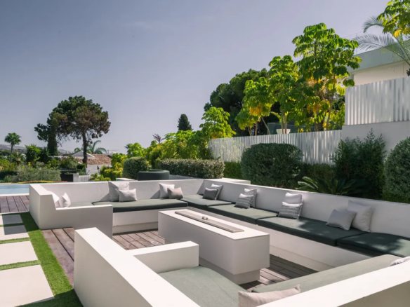 BUY VILLA MARBELLA NUEVA ANDALUCIA