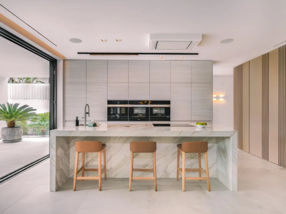 BUY VILLA MARBELLA NUEVA ANDALUCIA