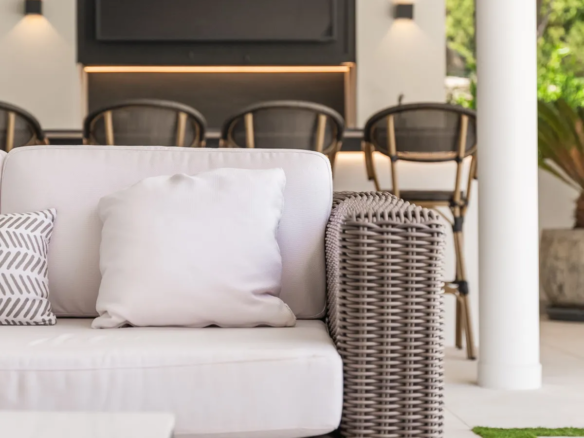 BUY VILLA MARBELLA NUEVA ANDALUCIA