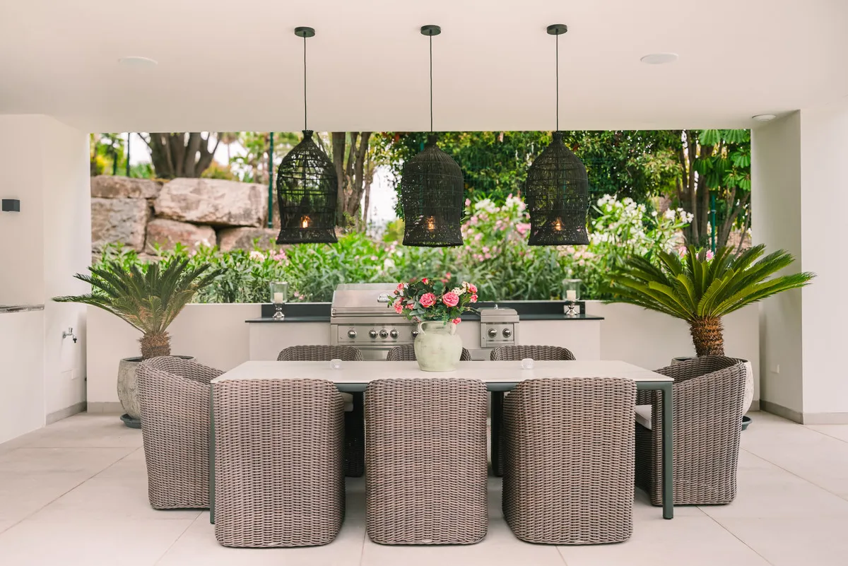 BUY VILLA MARBELLA NUEVA ANDALUCIA