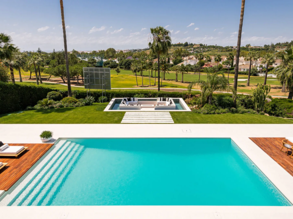 Golf Villa for Rent Marbella Spain Pool Cinema private security (12)