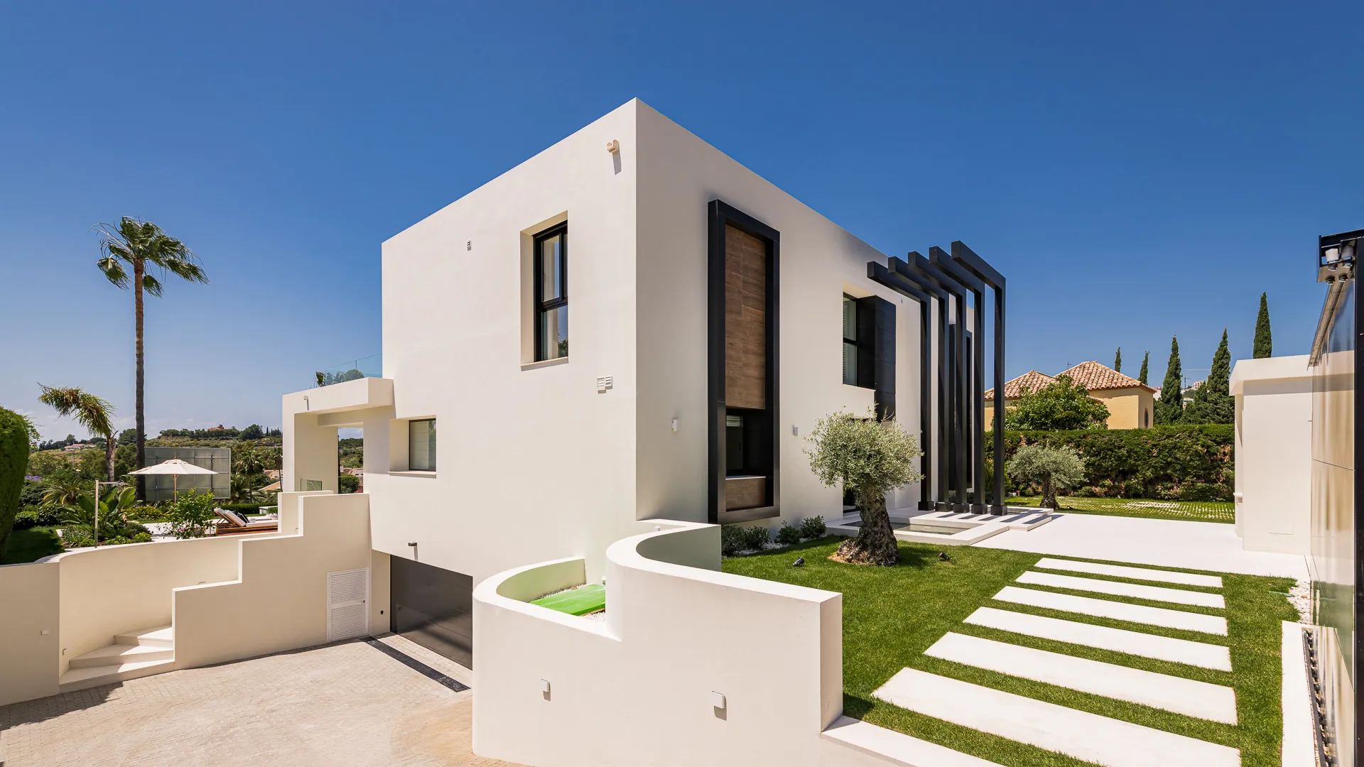 Golf Villa for Rent Marbella Spain Pool Cinema private security (12)