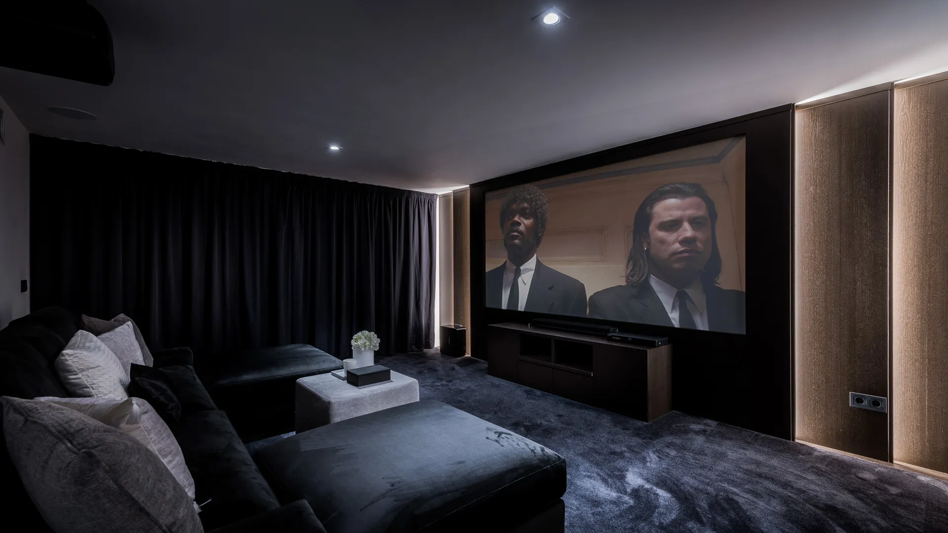 Golf Villa for Rent Marbella Spain Pool Cinema private security (12)