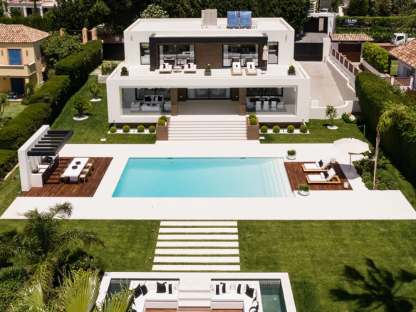 Golf Villa for Rent Marbella Spain Pool Cinema private security (1)