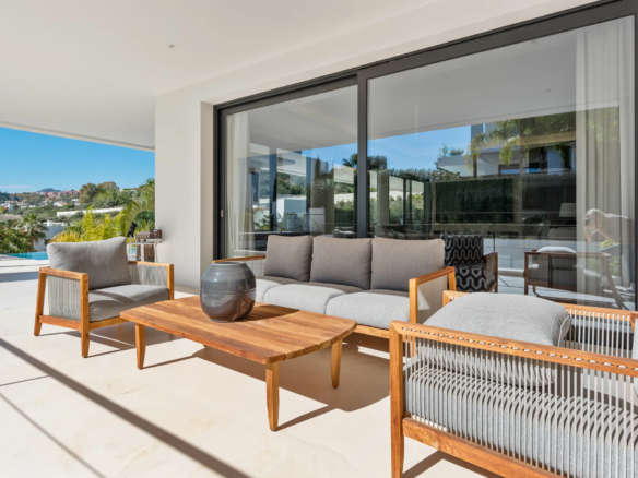 Golf Villa for Rent in Marbella 2025 holidays summer luxury infinite private pool (1)