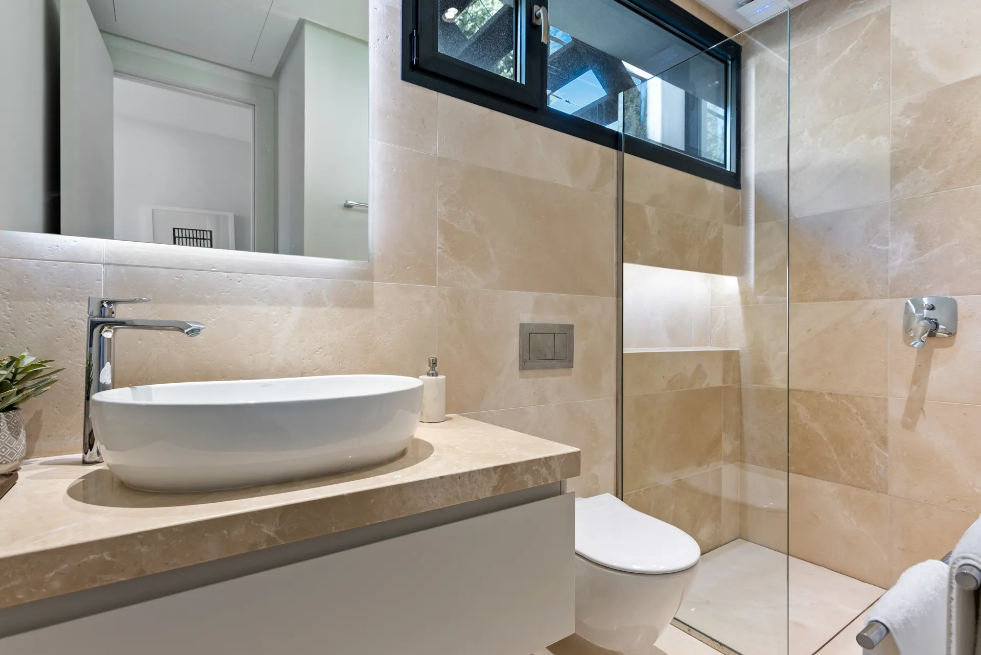 Golf Villa for Rent in Marbella 2025 holidays summer luxury infinite private pool (1)