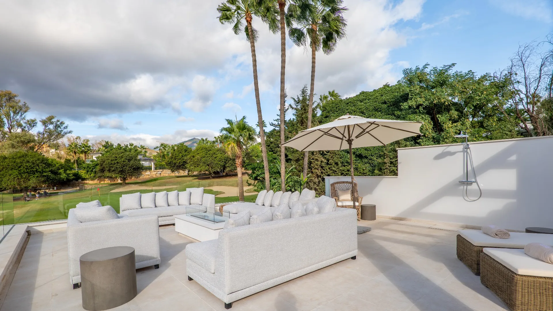 Golf Villa for Rent in Marbella private pool (1)