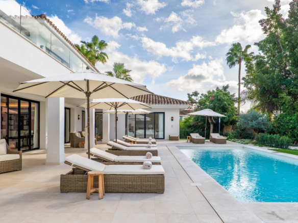 Golf Villa for Rent in Marbella private pool (1)