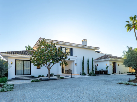 Golf Villa for Rent in Marbella private pool (1)