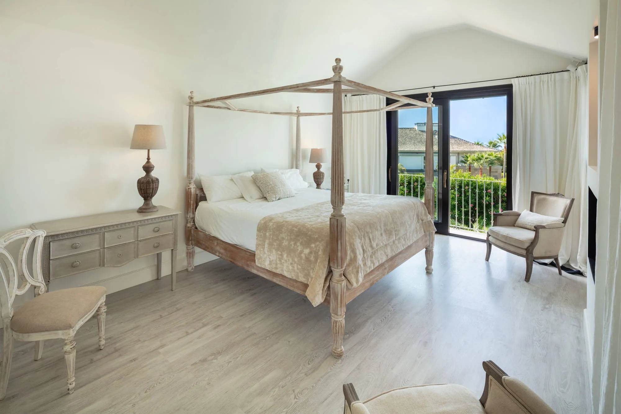 Villa for Rent in Golden Mile Marbella 5 rooms (1)