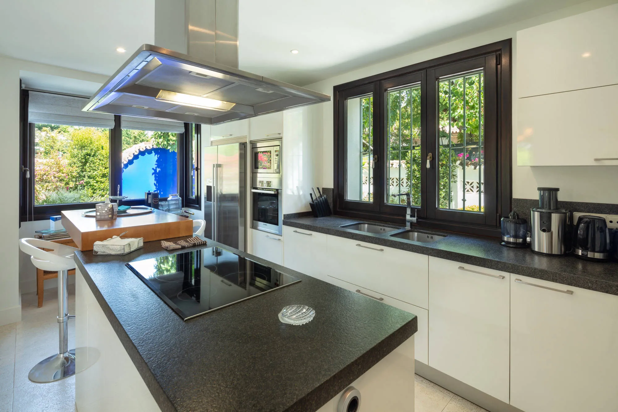 Villa for Rent in Golden Mile Marbella 5 rooms (1)