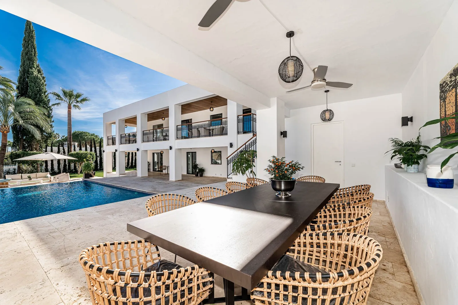 Villa for rent in marbella spain chef pool infinite luxury17