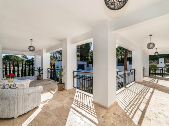 Villa for rent in marbella spain chef pool infinite luxury9