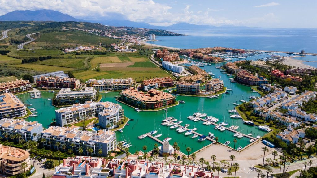 marina-port-sotogrande-real-estate-buy apartment villa 2