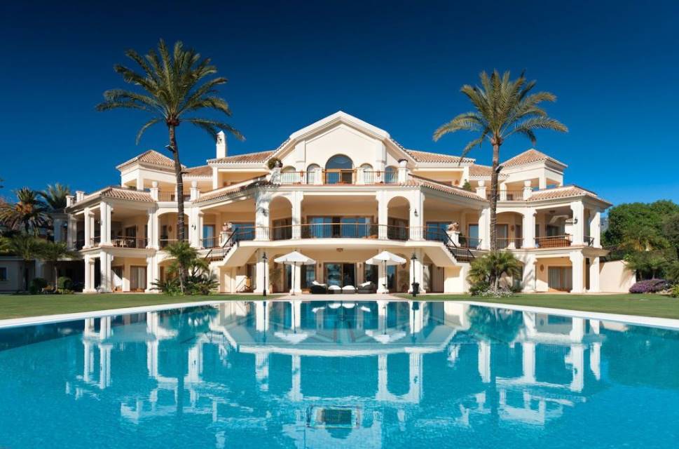 villa for sale in Golden Mile Marbella to buy