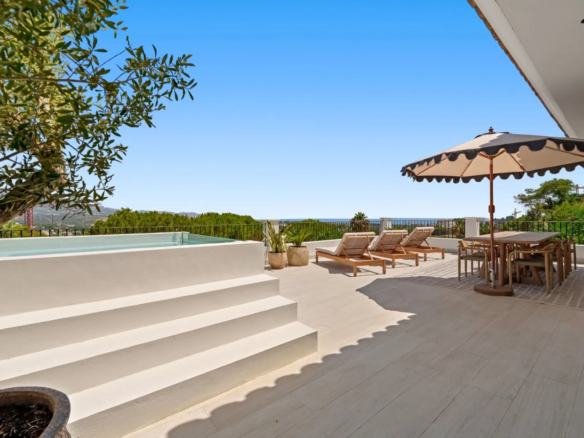 Stunning Villa for Sale in Marbella 2025 Golf Valley