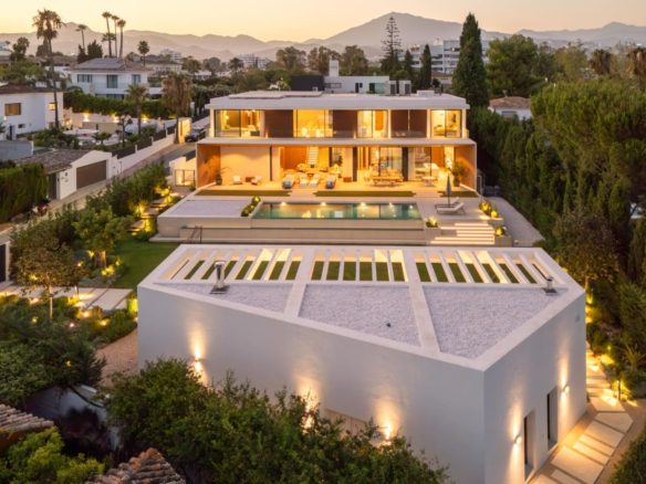 How to buy a Villa in Marbella (1)