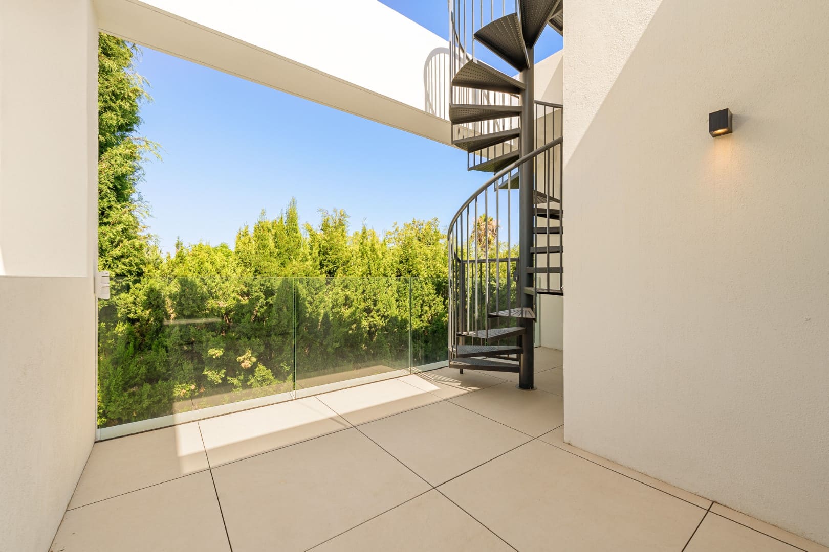 How to buy a Villa in Marbella (1)