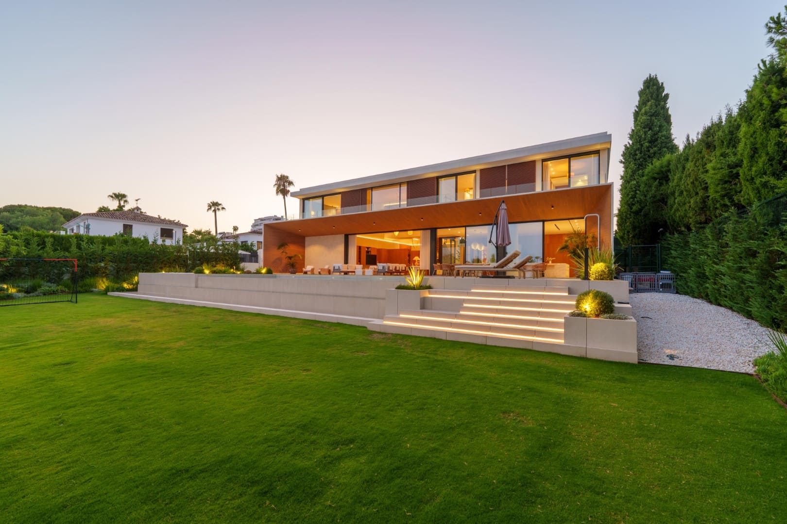 How to buy a Villa in Marbella (1)