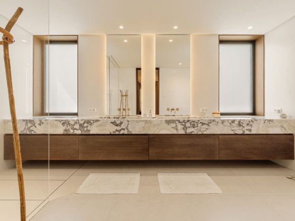 How to buy a Villa in Marbella (1)